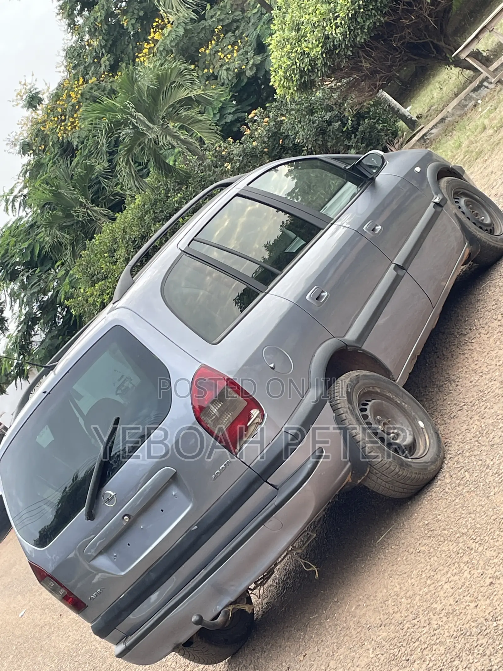 Opel Zafira 1998 Gray