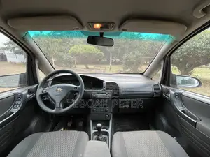 Opel Zafira 1998 Gray