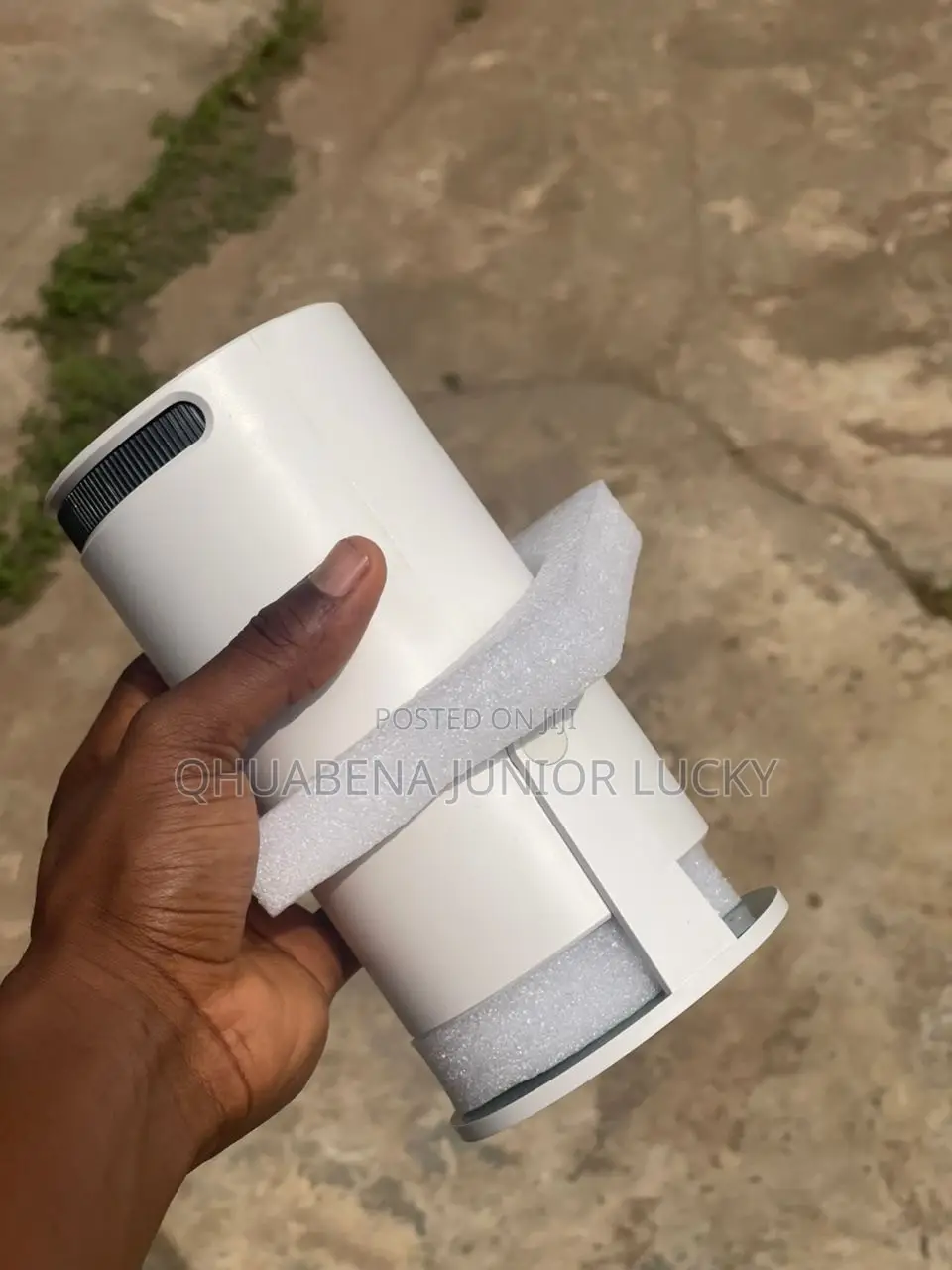 Ultra Ha Smart Projector