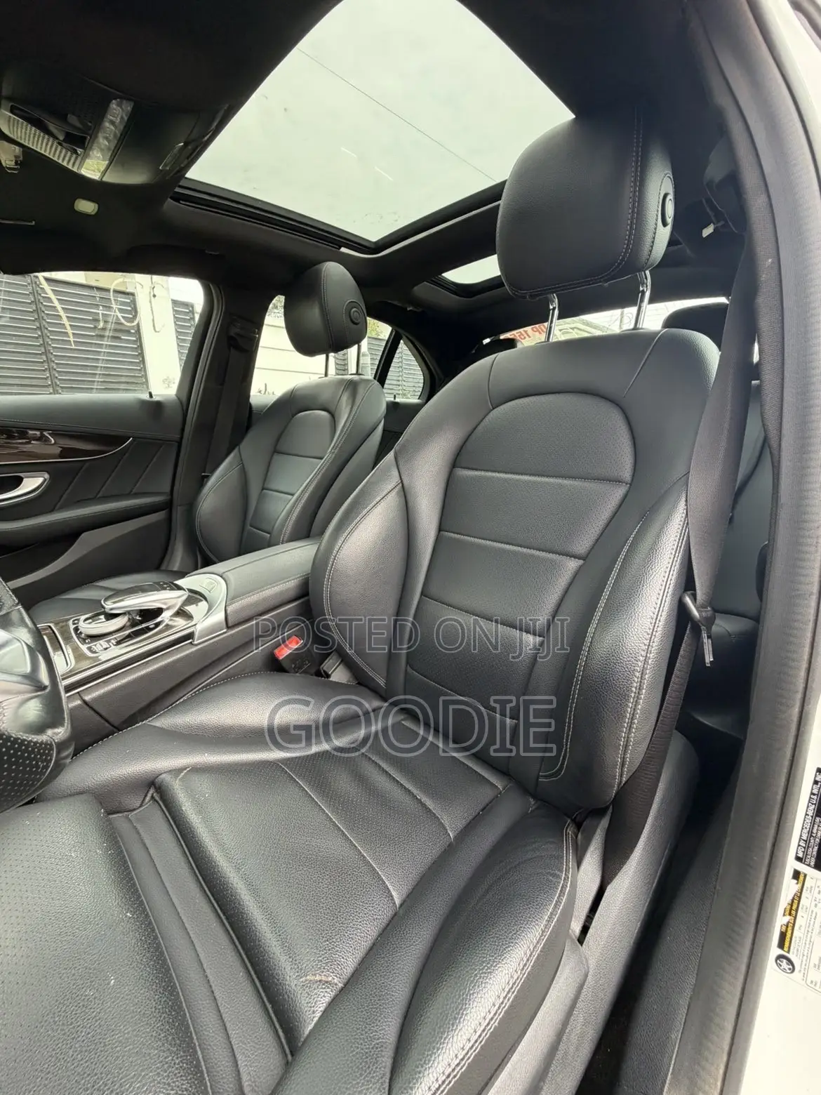 Mercedes-Benz C300 Base 4Matic Sedan AWD (2.0L 4cyl 7A) 2016 White
