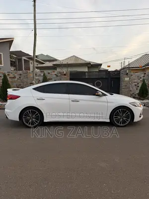 Hyundai Avante 2018 White