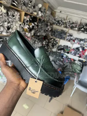 Dr Martens Penton Loafer 1460 in Box
