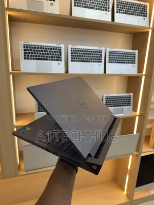 Laptop Dell Inspiron 15 5530 16GB Intel Core i7 SSD 1T