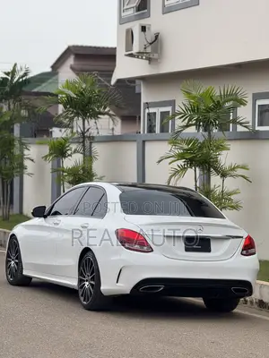 Mercedes-Benz C300 Sport 4Matic Sedan AWD (2.0L 4cyl 7A) 2017 White