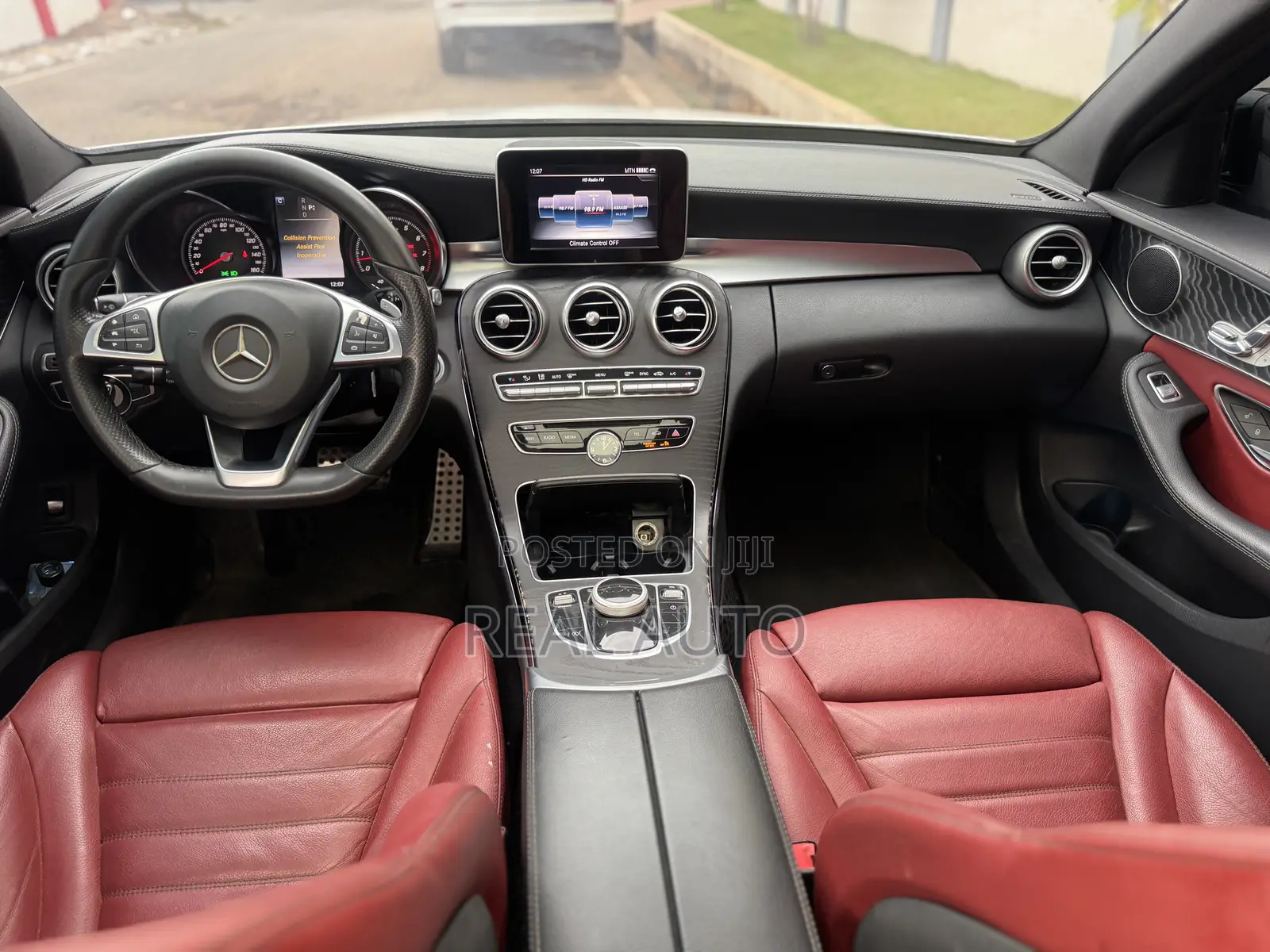 Mercedes-Benz C300 Sport 4Matic Sedan AWD (2.0L 4cyl 7A) 2017 White
