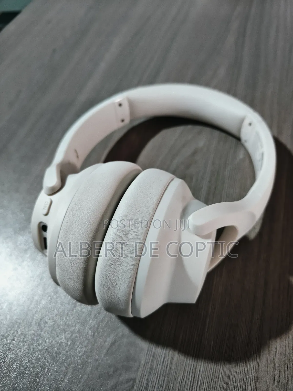 Soundcore Q30 Noise Cancelling