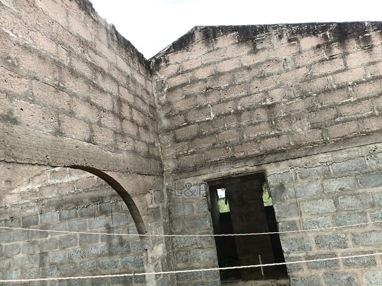 Mini Flat in L&P, Community 25 for sale