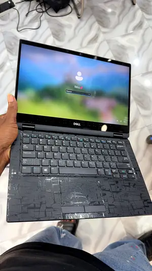 Laptop Dell Latitude 7390 8GB Intel Core i5 SSD 256GB