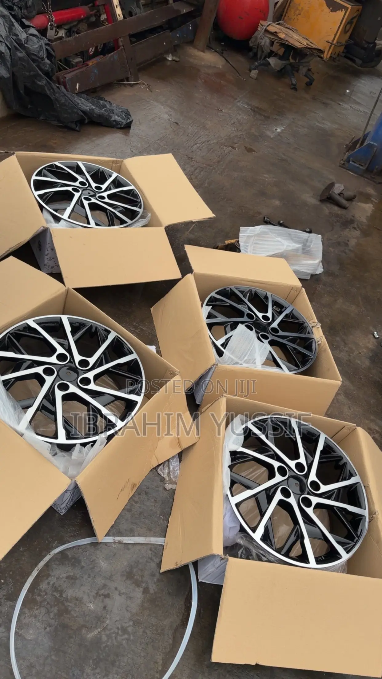Hyundai Rim 2022 Rim 16,17 Available