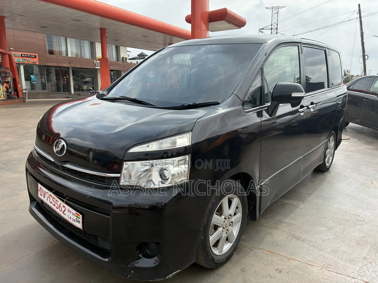 Toyota Voxy 2013 Black