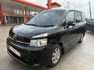 Toyota Voxy 2013 Black