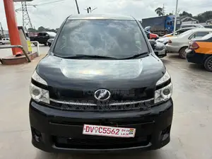 Toyota Voxy 2013 Black