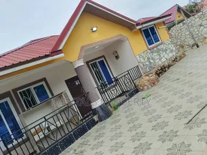 3bdrm House in Oyarifa Mall Area for rent