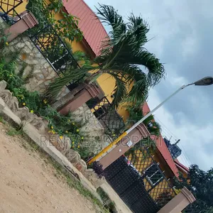 3bdrm House in Oyarifa Mall Area for rent