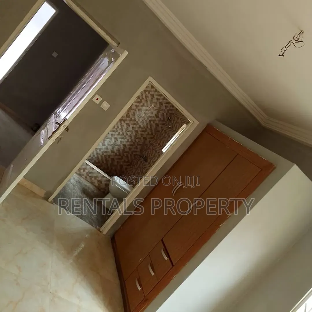 3bdrm House in Oyarifa Mall Area for rent