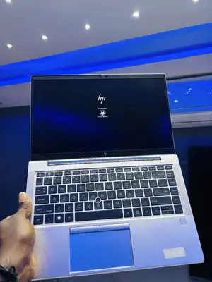 Laptop HP EliteBook 830 G8 8GB Intel Core i5 SSD 256GB