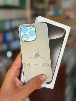 Apple iPhone 15 Pro Max 256 GB Silver