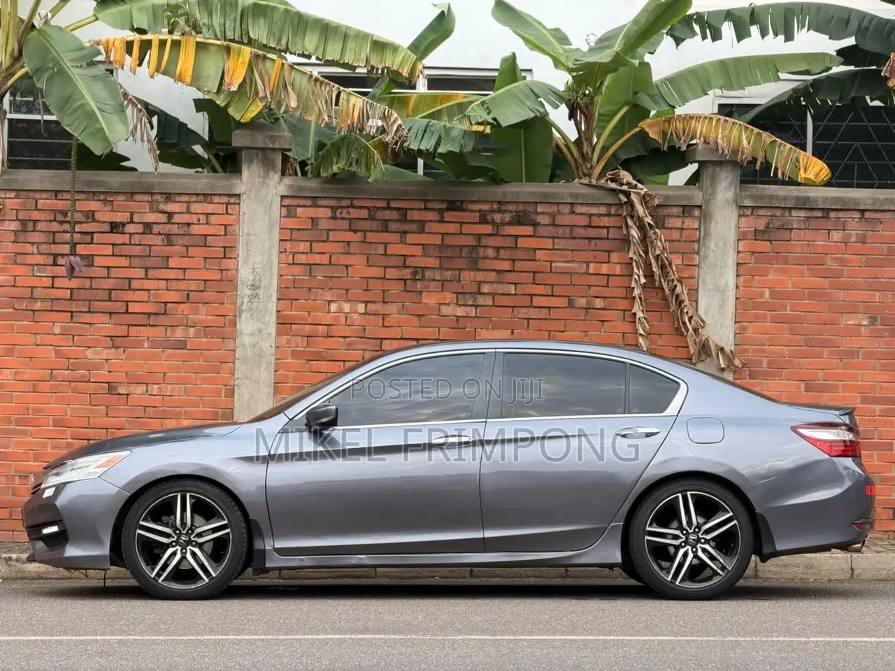 Honda Accord Touring V6 4dr Sedan FWD (3.5L 6cyl 6A) 2017 Gray