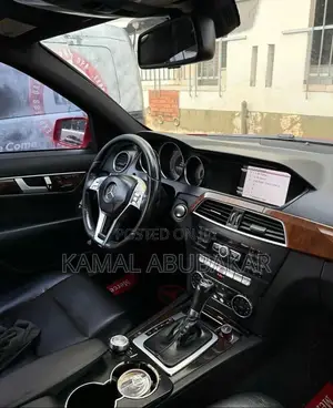 Mercedes-Benz C250 2014 Red