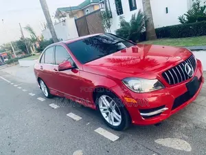 Mercedes-Benz C250 2014 Red