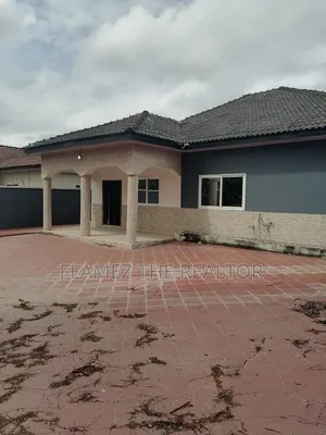 3bdrm House in Koans Estate, Amasaman for rent