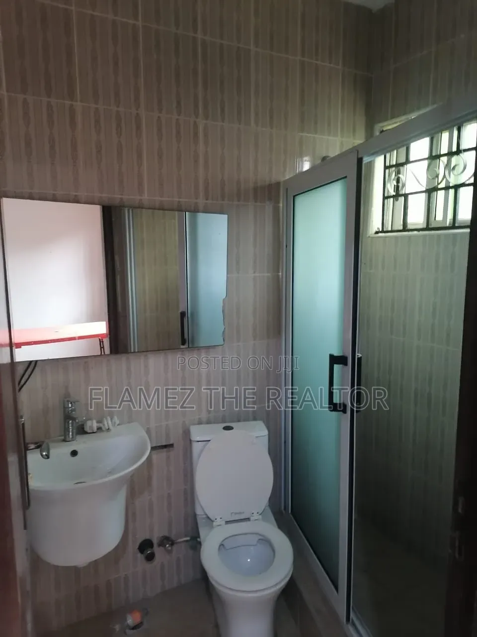 3bdrm House in Koans Estate, Amasaman for rent
