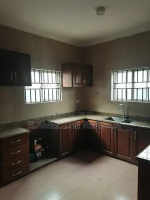 3bdrm House in Koans Estate, Amasaman for rent