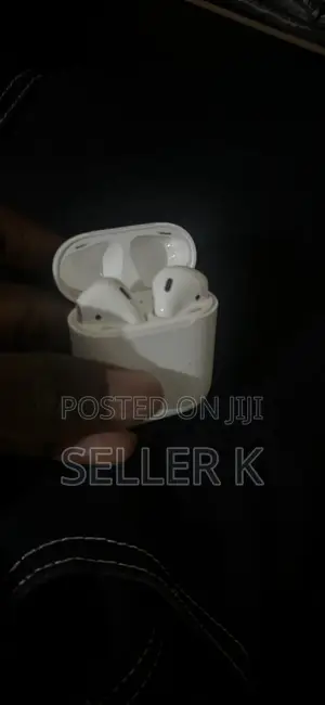 Old Gen Airpods