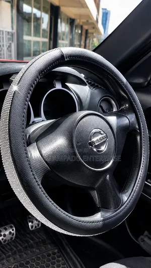 Crystal Shining Steering Wheel Cover - Universal