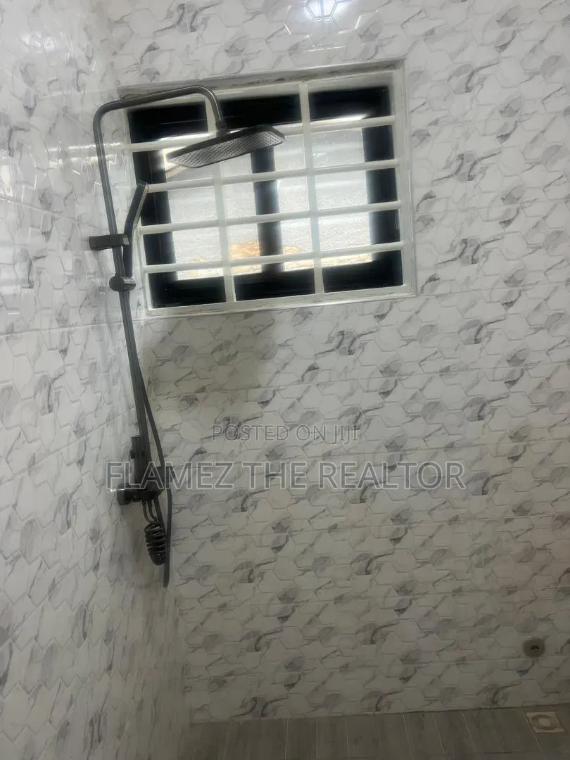 3bdrm House in Macedonia Junction, Amasaman for sale