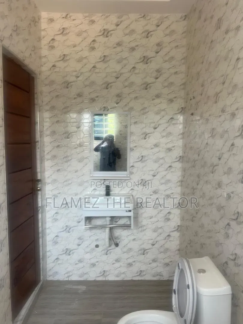 3bdrm House in Macedonia Junction, Amasaman for sale