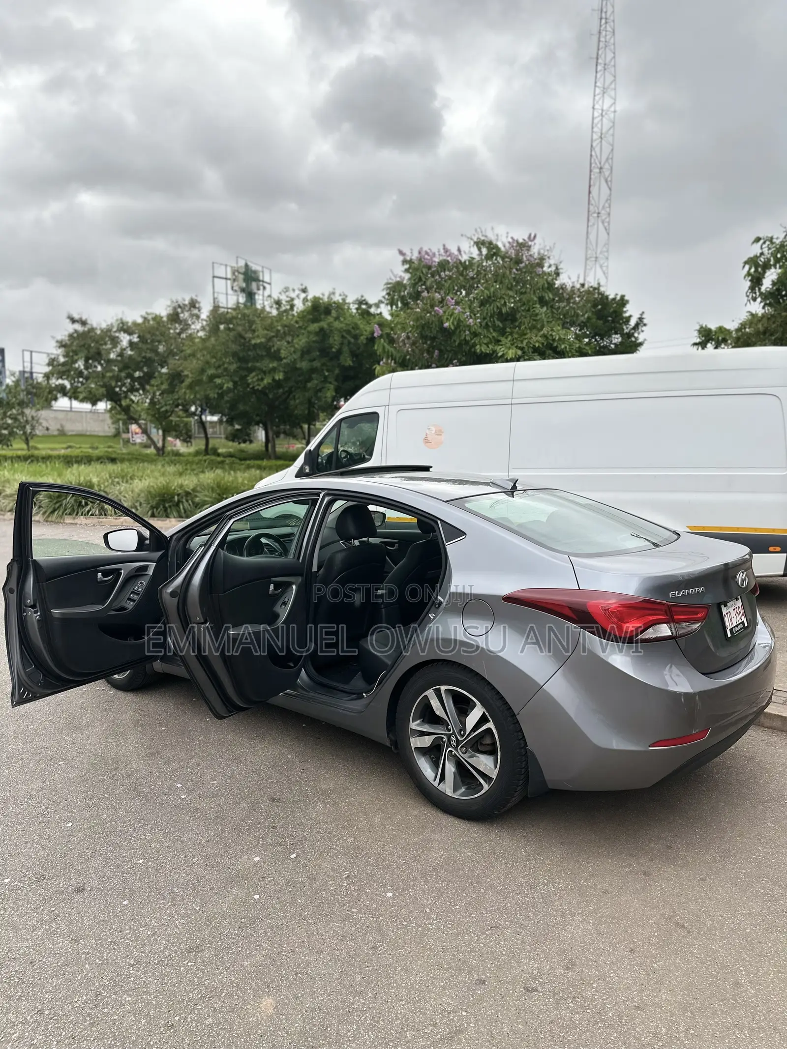 Hyundai Elantra Limited Sedan FWD (1.8L 4cyl 6A) 2016 Gray