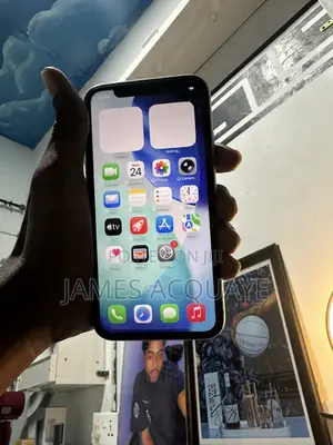 New Apple iPhone 11 128 GB Green