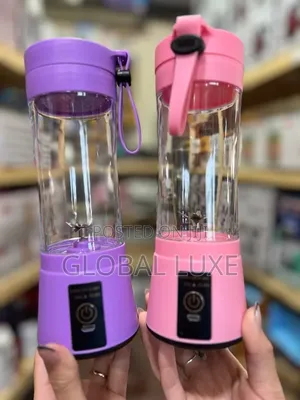 Portable Mini Blender – Rechargeable Personal Smoothie Blender