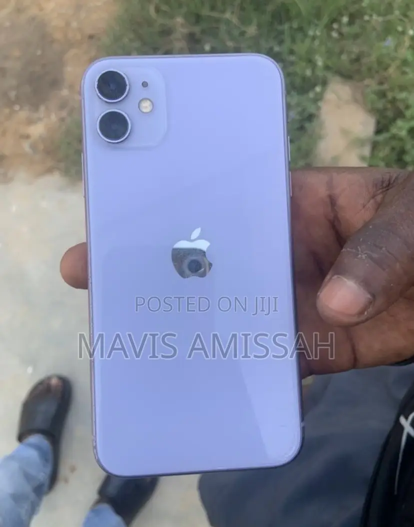 Apple iPhone 11 64 GB Purple