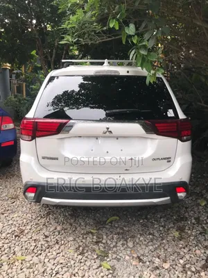 Mitsubishi Outlander SE AWC 2018 White