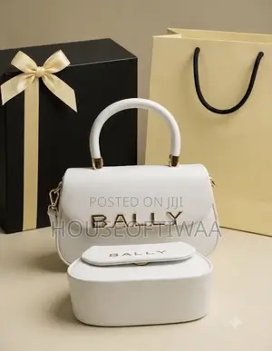 Beautifully Packaged 2 Piece Ladies White Handbag Set
