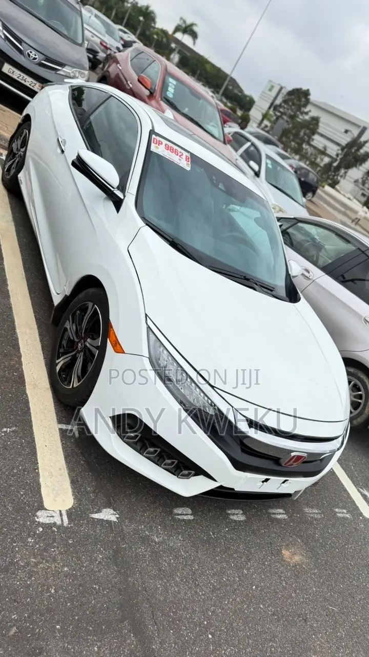 Honda Civic Touring Coupe 2018 White