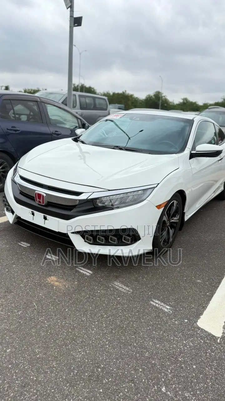 Honda Civic Touring Coupe 2018 White