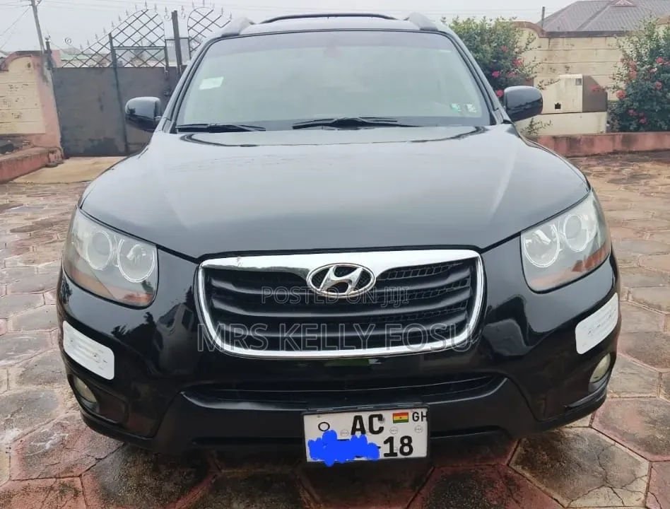 Hyundai Santa Fe 2011 Black