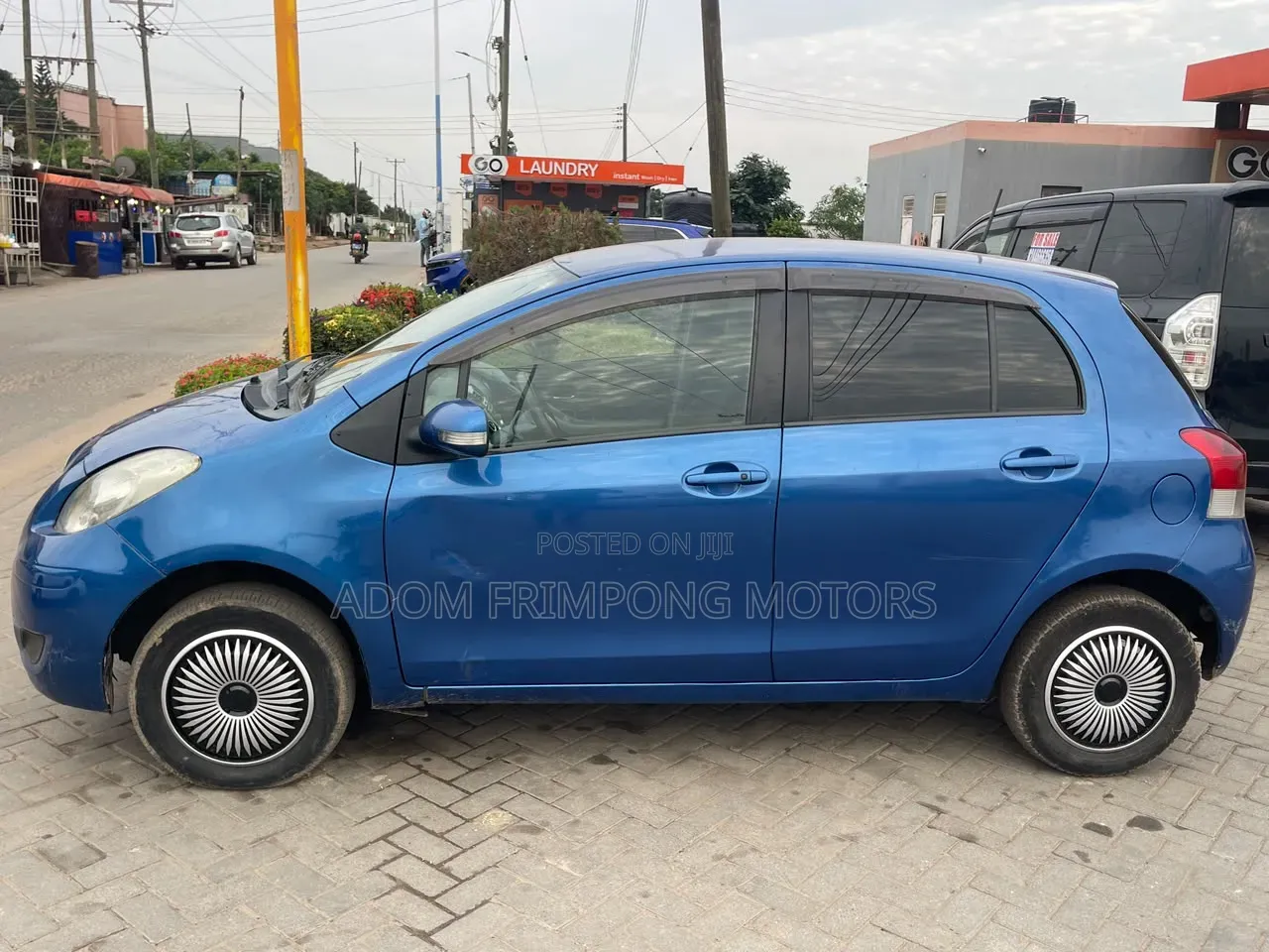 Toyota Vitz 2010 Blue
