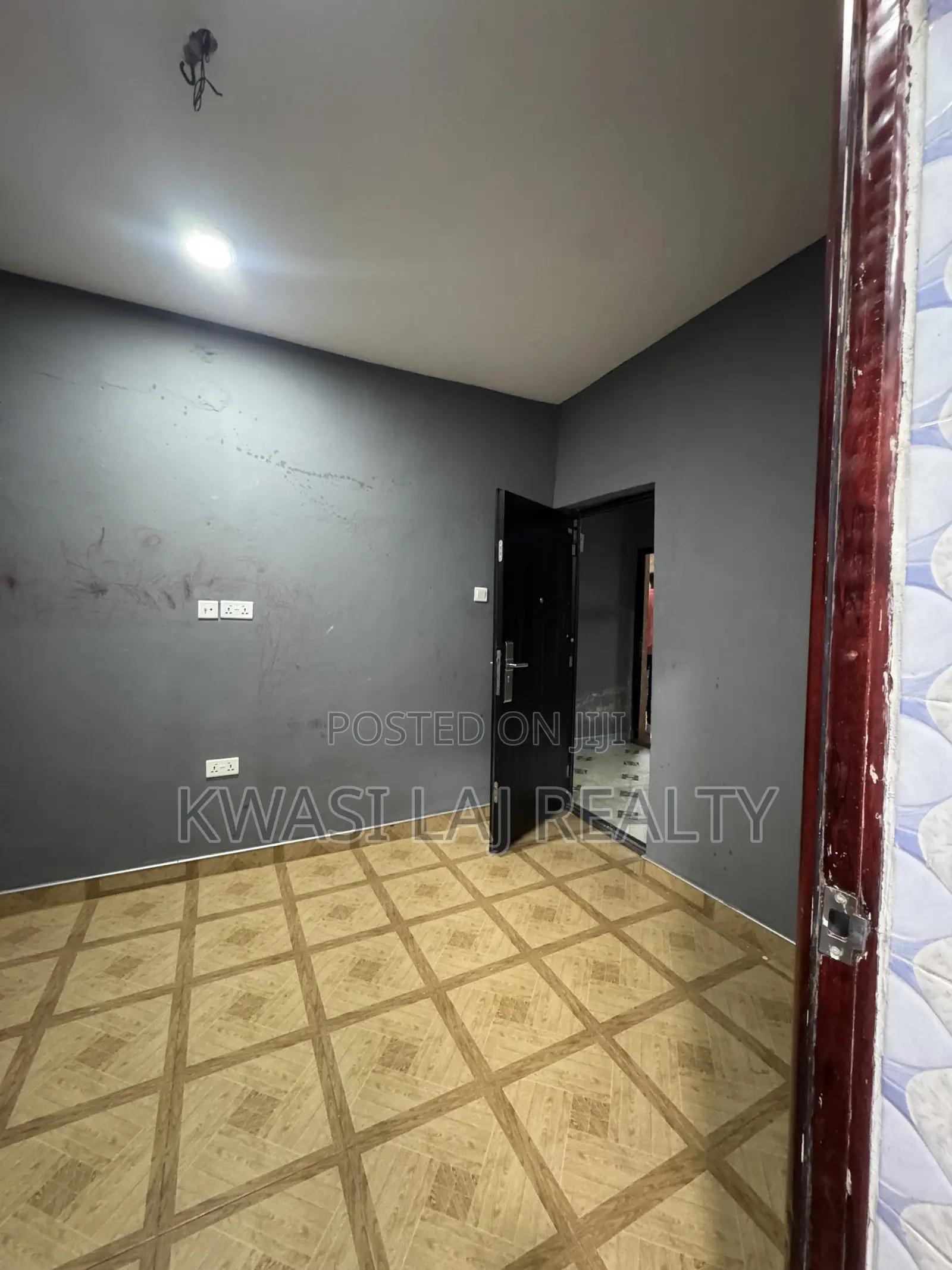 2bdrm Apartment in Whitecross, Weija for rent