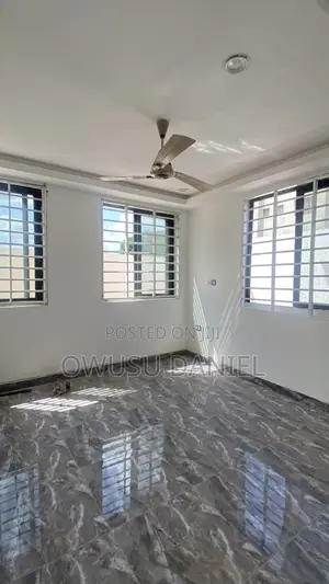 4bdrm House in Ahodwo Daban Newsite, Kumasi Metropolitan for sale