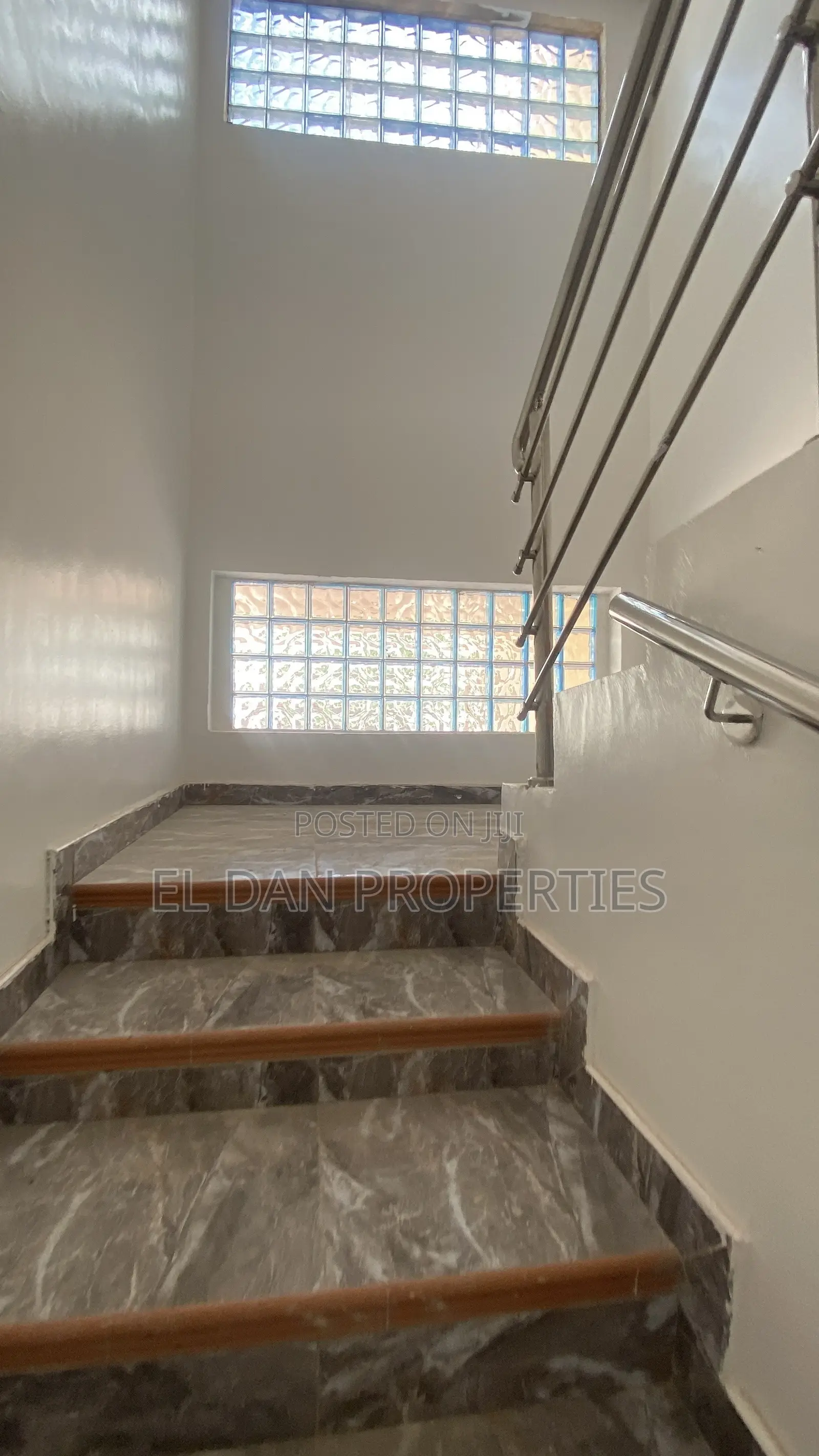 4bdrm House in Ahodwo Daban Newsite, Kumasi Metropolitan for sale
