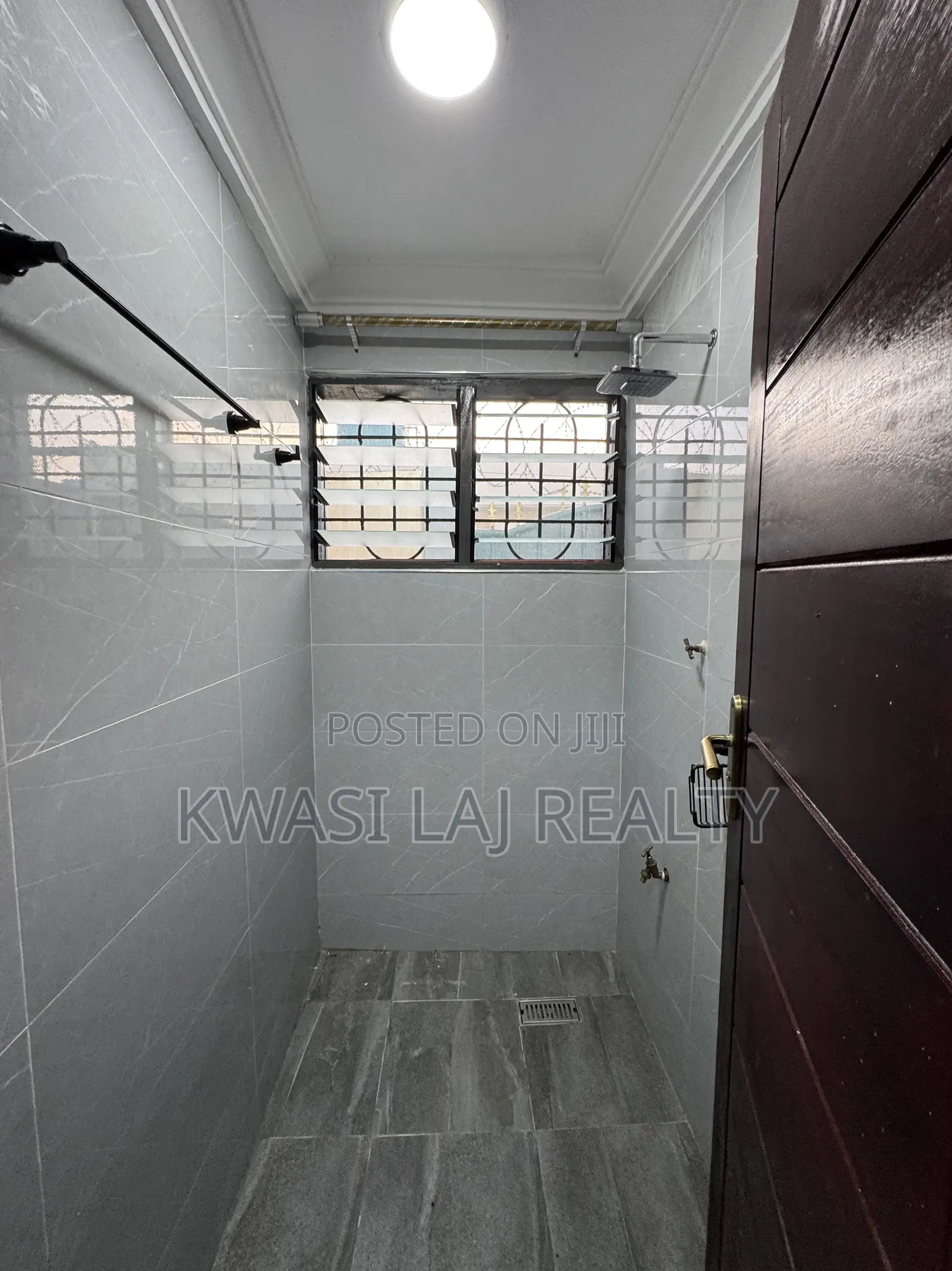 2bdrm Apartment in Old Barrier Crown, Weija for rent