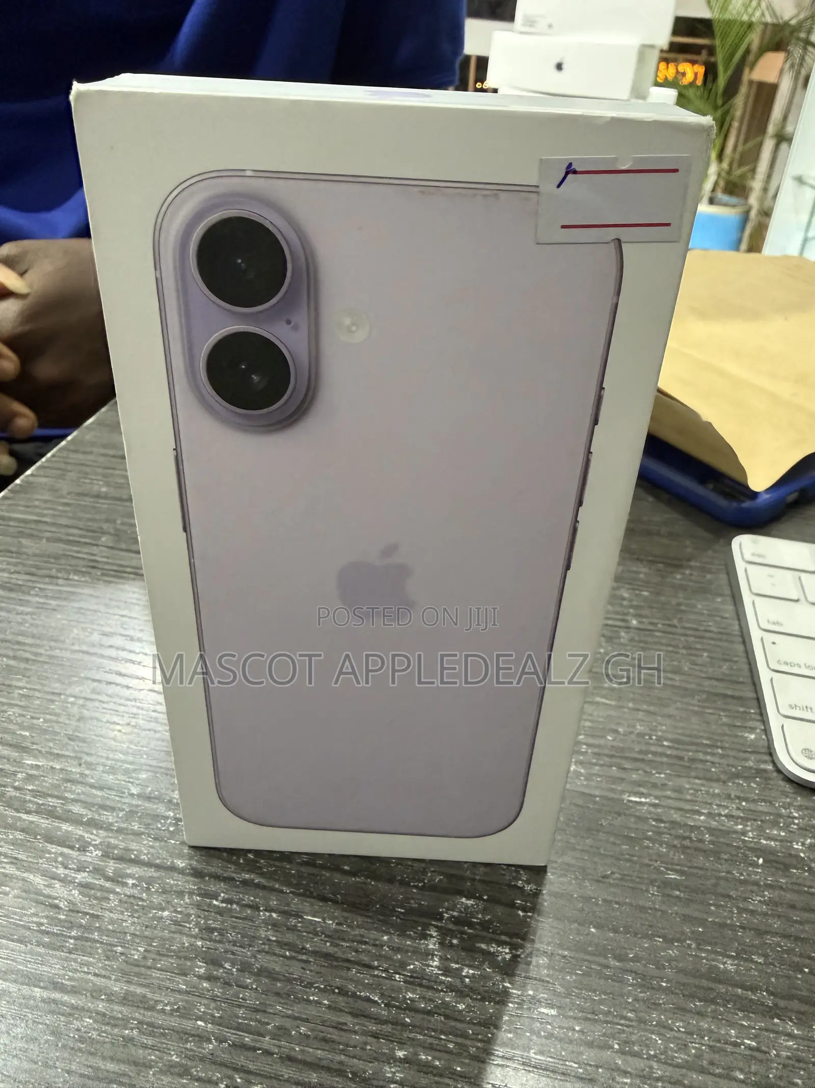 New Apple iPhone 17 256 GB Purple