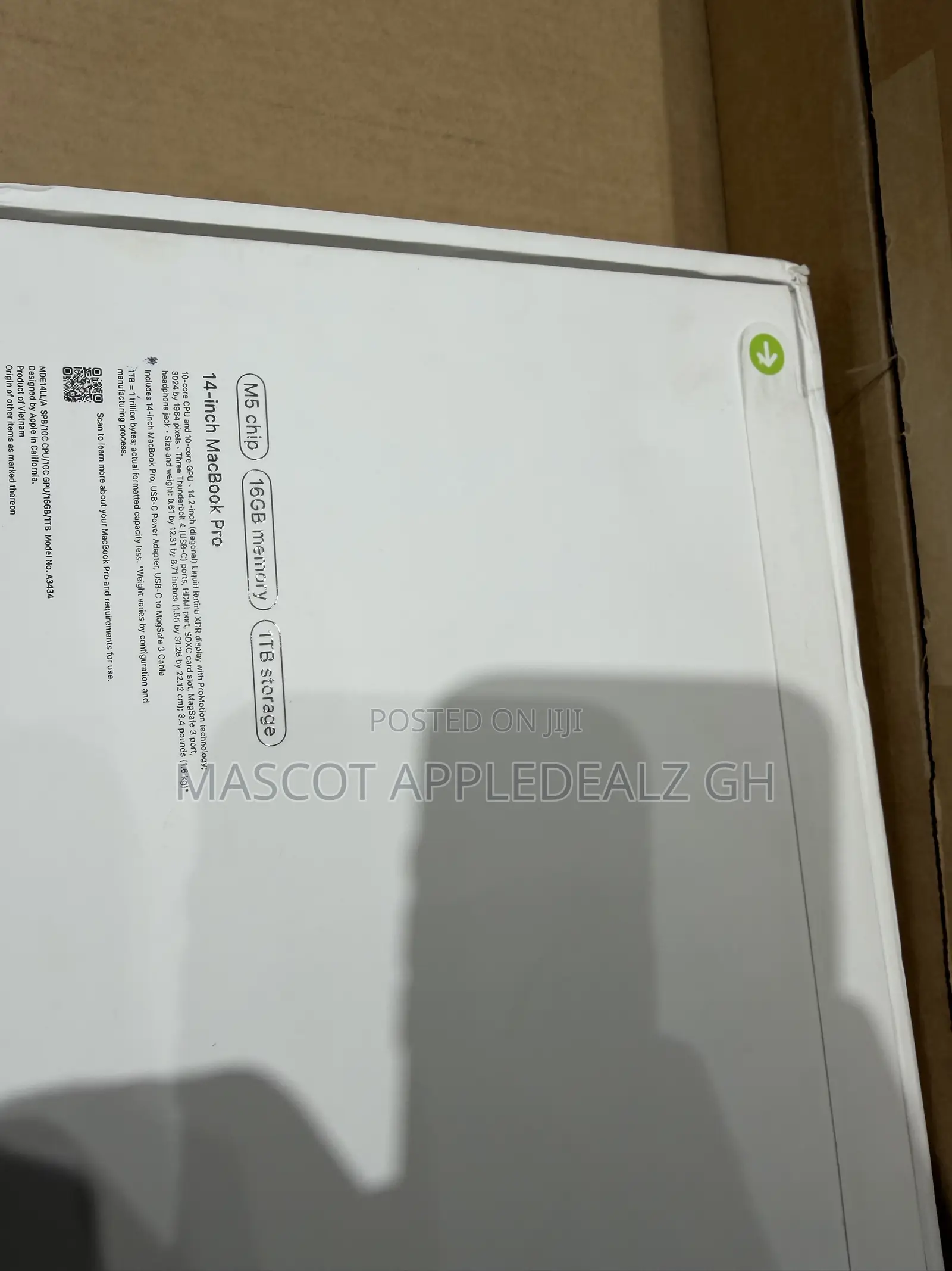 New Laptop Apple MacBook Pro 2025 M5 16GB Apple M5 SSD 1T