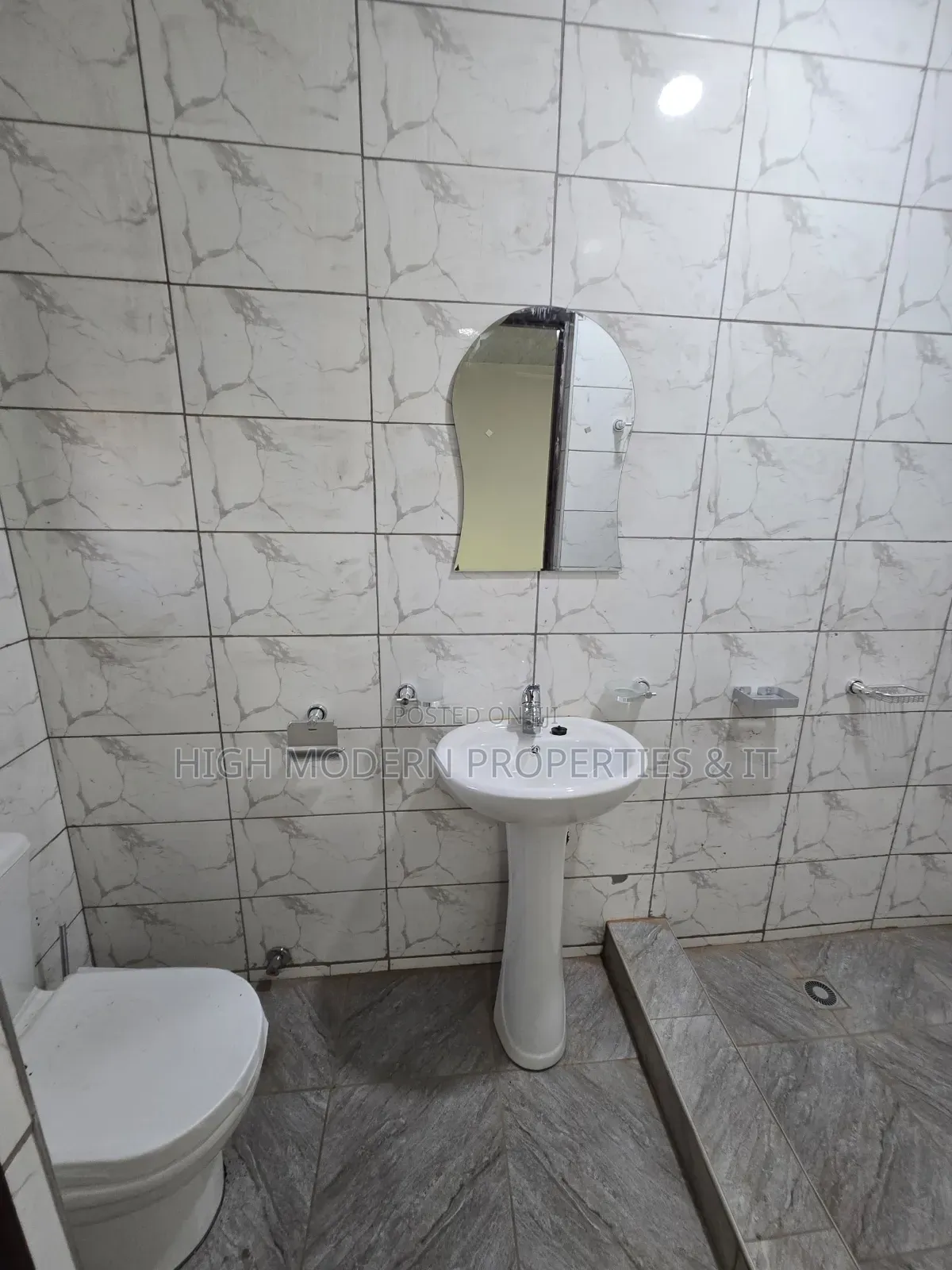 3bdrm Apartment in Teshie Tebibiano, Accra Metropolitan for rent