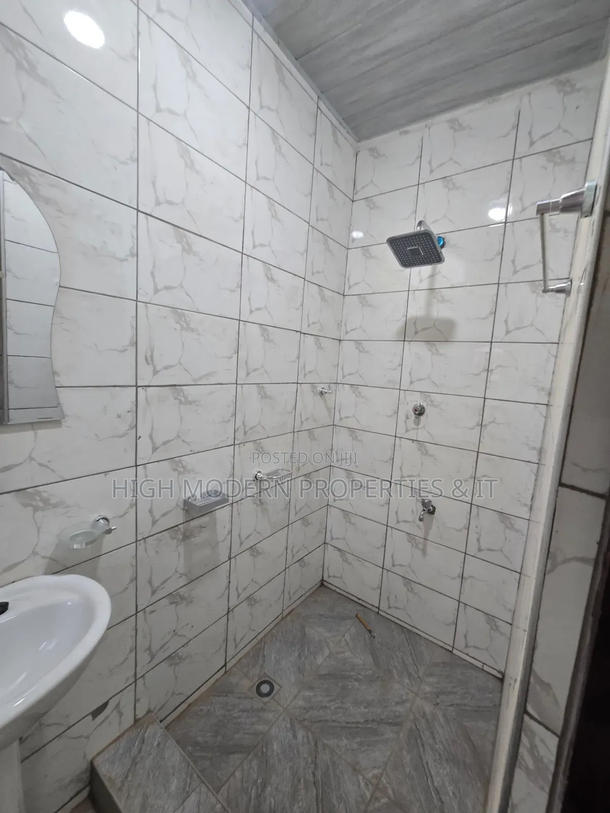 3bdrm Apartment in Teshie Tebibiano, Accra Metropolitan for rent