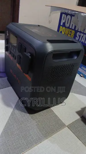 Bluetti AC200PL Portable Power Station - 2400W / 2304Wh(USA VERSION)